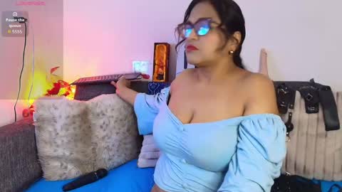 Snapshot of angelica_mature49 chatting on May 6, 4:08 am Angelica online show from May 6, 4:08 am