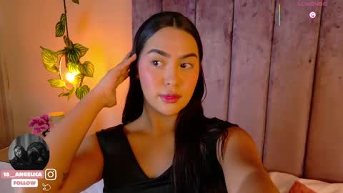 Snapshot of angelicaa_garcia chatting on April 9, 11:48 am angelicaa_garcia online show from April 9, 11:48 am