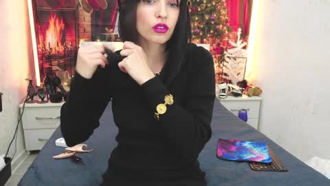 Snapshot of angelika_rouge chatting on January 18, 2:43 pm Angelika Rouge online show from January 18, 2:43 pm