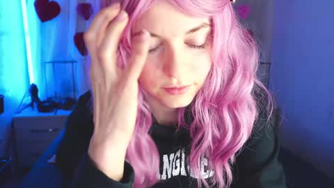 Snapshot of angelika_rouge chatting on February 22, 6:17 pm Angelika Rouge online show from February 22, 6:17 pm