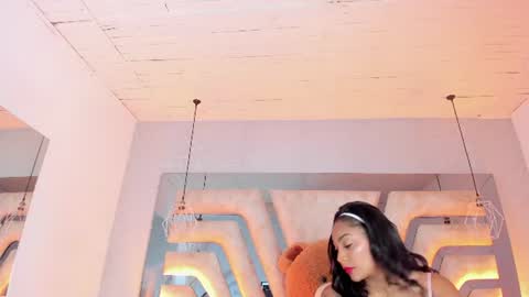 Angeline Heet online show from July 18, 3:44 am