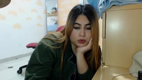 Angel online show from March 9, 9:52 pm