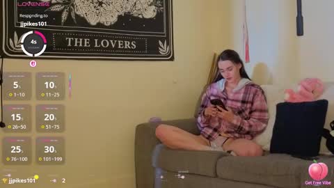 Snapshot of angelknight22 chatting on October 26, 4:02 pm angelknight22 online show from October 26, 4:02 pm