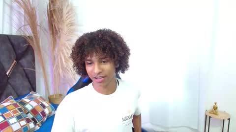 Angel online show from November 10, 8:52 pm