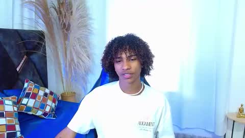 Angel online show from December 4, 9:12 pm