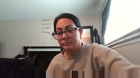 Angel Marie online show from December 1, 5:51 pm