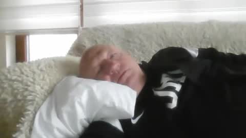 Snapshot of angelps1960 chatting on February 17, 11:07 am angelps1960 online show from February 17, 11:07 am