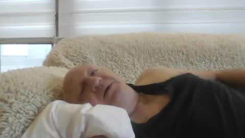 Snapshot of angelps1960 chatting on February 23, 5:49 am angelps1960 online show from February 23, 5:49 am