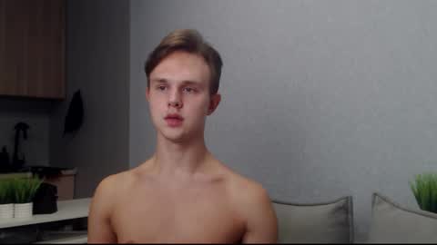 Angel online show from October 10, 1:32 pm