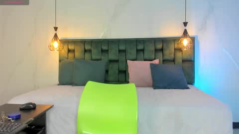 ANGIE online show from October 3, 2:36 pm