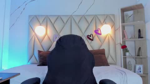 ANGIE online show from March 14, 2:55 pm