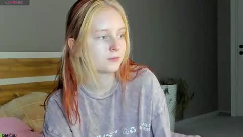 angelwise online show from June 11, 3:04 am