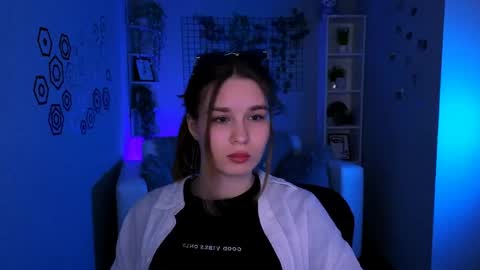Angle online show from May 25, 7:31 pm