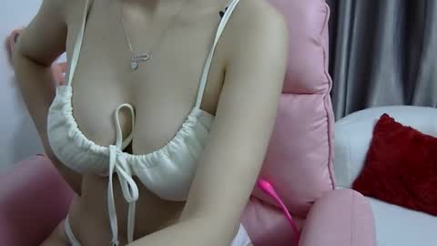 anianqueen online show from April 5, 10:23 am