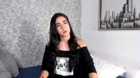 anika_h online show from April 4, 12:02 pm