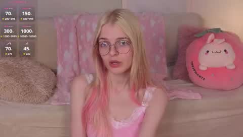 Monica online show from July 18, 4:49 am