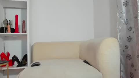 Snapshot of anisialuna_ chatting on June 25, 5:12 am Luna online show from June 25, 5:12 am