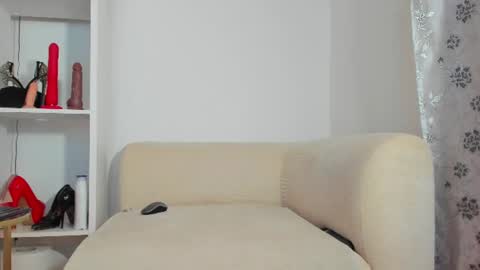 Snapshot of anisialuna_ chatting on July 7, 6:47 am Luna online show from July 7, 6:47 am