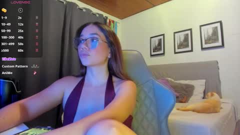 Anita online show from November 6, 8:59 am