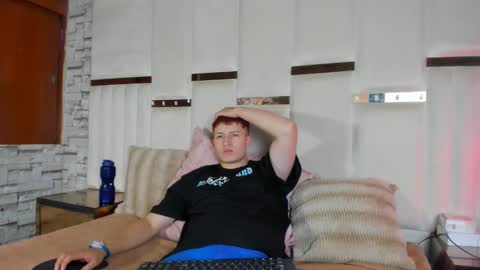 ANGEL AND TEFY online show from February 21, 3:57 pm