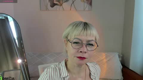 ann_annise online show from April 9, 1:27 am