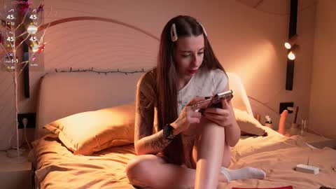 Snapshot of anna13121312 chatting on February 1, 2:26 pm anna13121312 online show from February 1, 2:26 pm