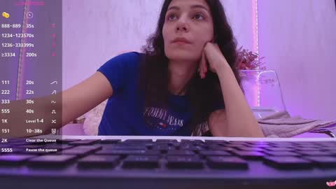 Anna online show from April 5, 6:43 am