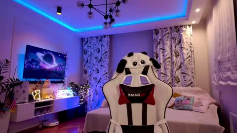 Anna online show from April 12, 2:27 am