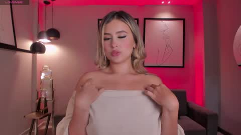 Anna Brooks  online show from March 31, 3:52 am