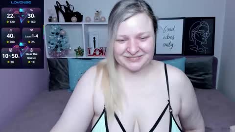 AnnaCherri online show from December 22, 2:30 am