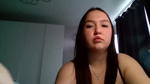 annadelicious_ online show from July 4, 9:48 am