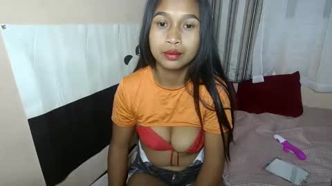 Snapshot of annah_maru chatting on January 14, 8:09 am Annah maru online show from January 14, 8:09 am