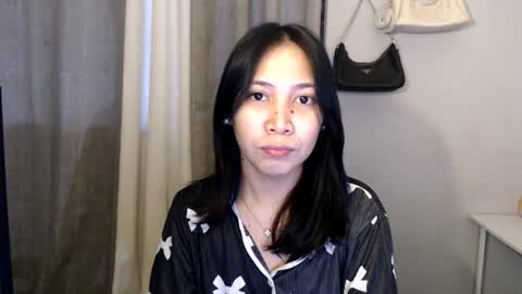 anne_chanelx online show from June 22, 3:58 am