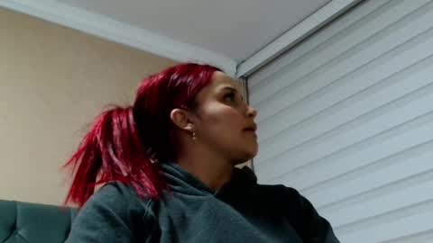       online show from February 1, 1:37 am