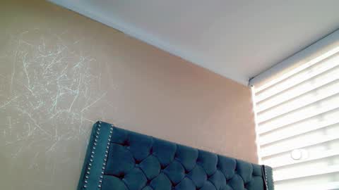       online show from February 14, 9:44 pm