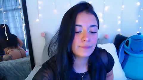 Snapshot of anne_lennon_ chatting on January 7, 5:48 pm Anne online show from January 7, 5:48 pm