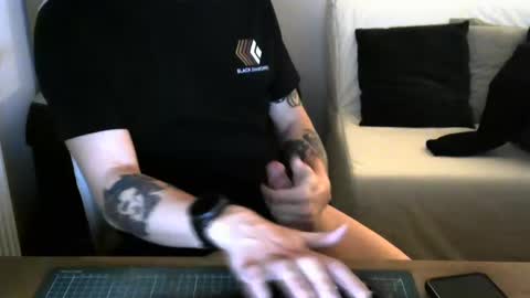 annecylake online show from January 10, 6:31 am