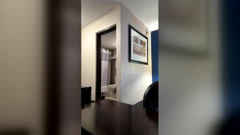 anngeeleena online show from March 6, 10:50 pm