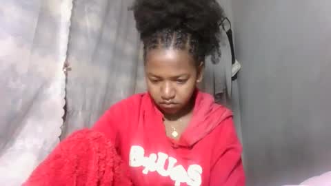 annick98 online show from March 15, 5:13 am