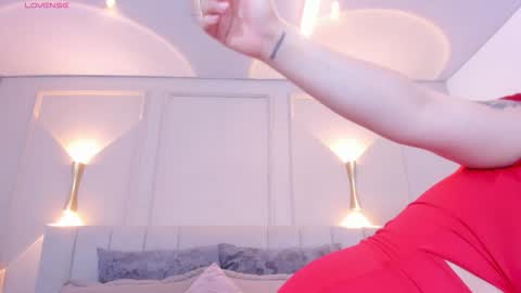 annie_20_ online show from February 19, 12:12 pm