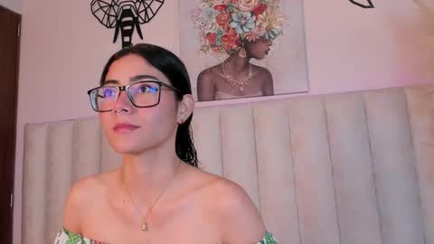 annie_noire online show from May 26, 3:35 am