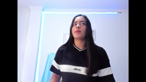 Annie online show from February 3, 5:29 pm