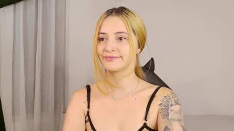 Annie online show from June 25, 2:11 am