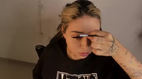 Annika online show from February 24, 12:47 pm