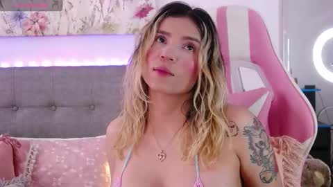 Antonella Lee online show from April 18, 4:33 pm