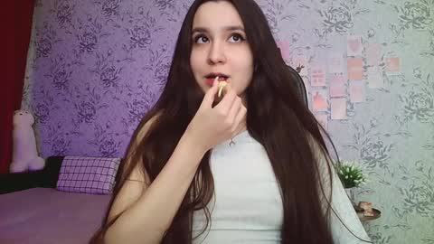 Annie online show from December 18, 5:04 am