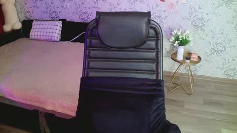 Annie online show from January 16, 4:28 am