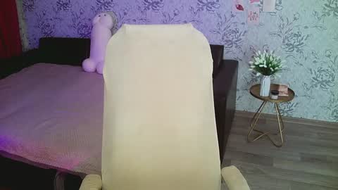 Annie online show from January 25, 4:45 am