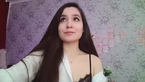 Annie online show from February 14, 7:49 am