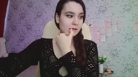 Annie online show from February 28, 1:25 pm